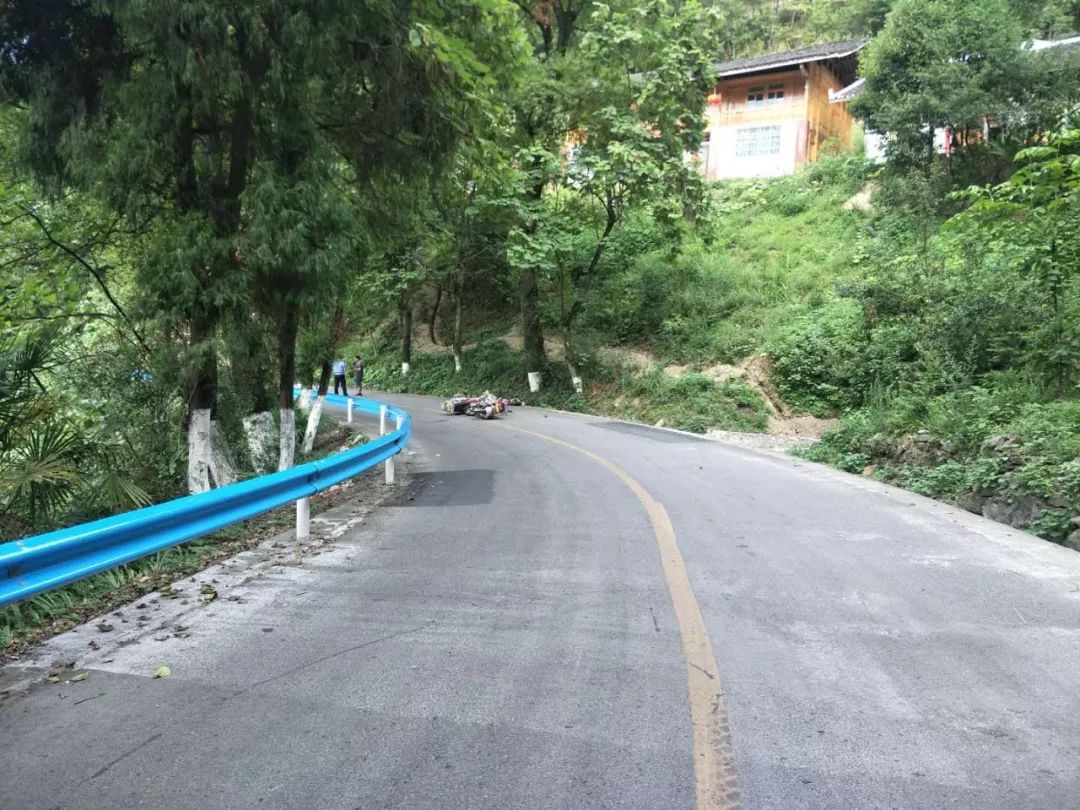 事故警示|印江县两日发生两起两摩托车相撞事故，情景却如此相似·····