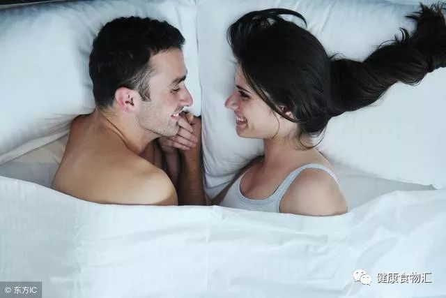 女人“裸睡”的几种好处，男生尤其喜欢第4个？