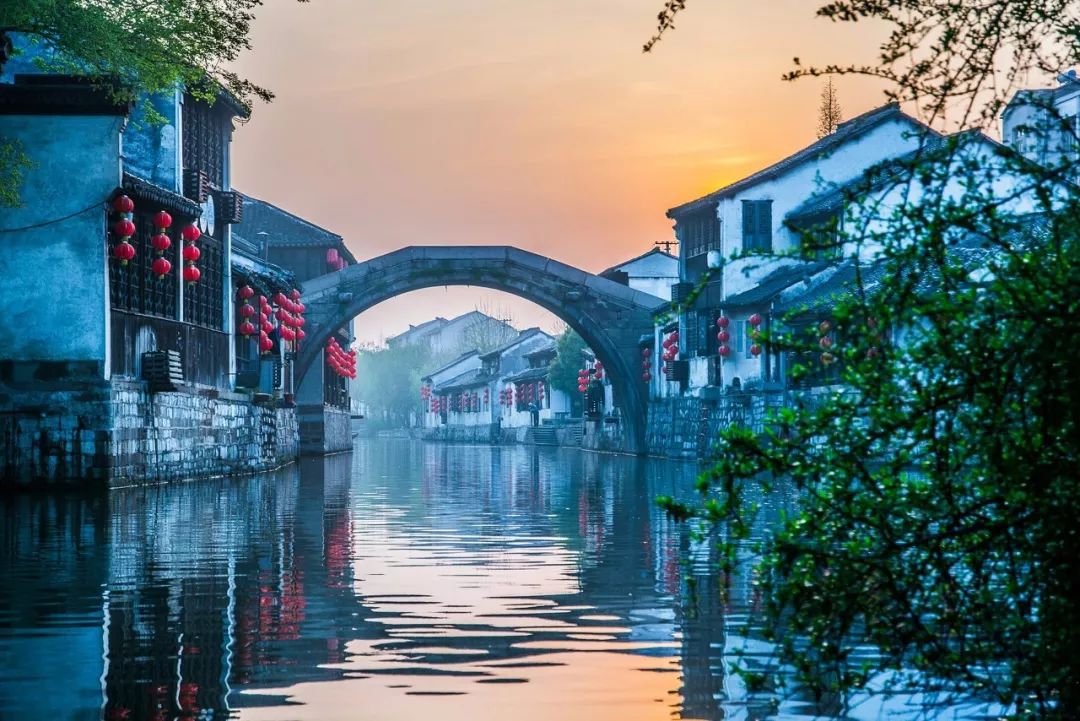 忘记乌镇吧！这个中国第一座被列入世界文化遗产的小镇，没有理由不去看看！