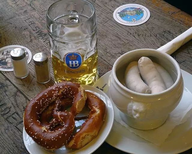 烘焙圈子：经典的德国碱水面包～～平衡人体酸碱度！