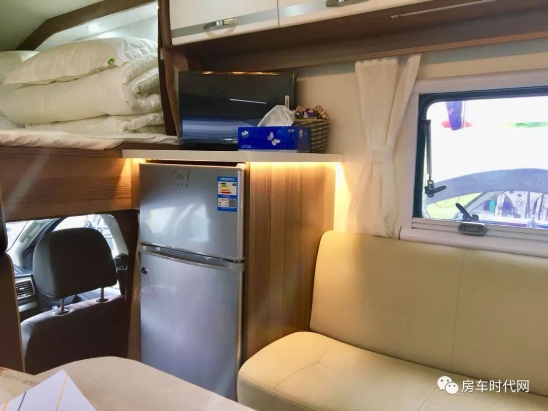中兴皮卡华丽升级 29.8万元带地暖的极速皮卡房车来袭
