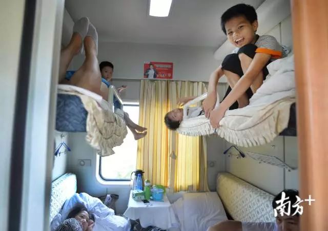 每年暑假，数以十万计的儿童来到广东，都只为了做这一件事 | “家”，是个难以企及的梦吗？