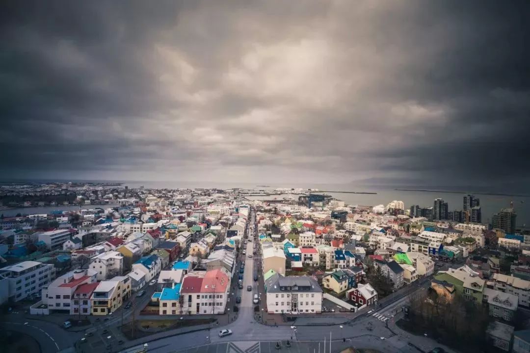 冰岛：人类孤独与世界尽头