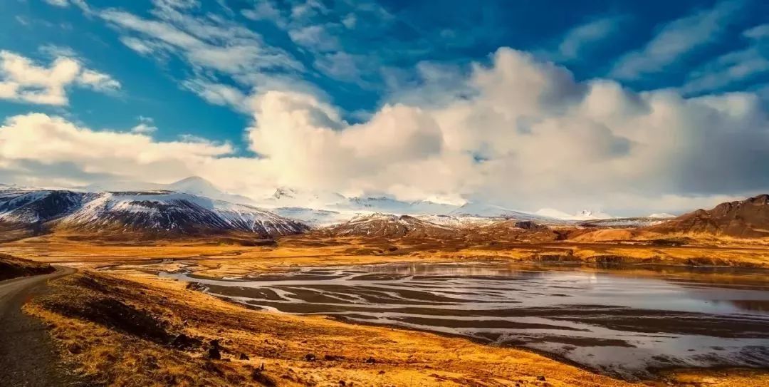 冰岛：人类孤独与世界尽头