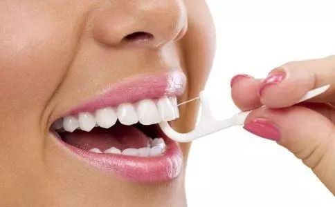 牙龈老出血 是身体向你发出警告了吗？