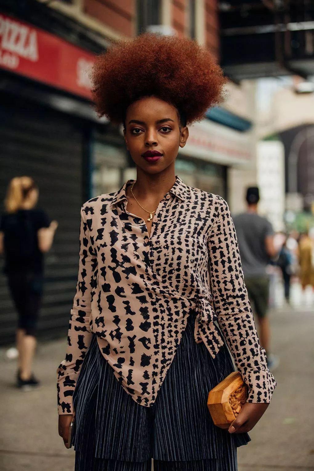 从2019纽约时装周，一窥街拍达人的混血美学