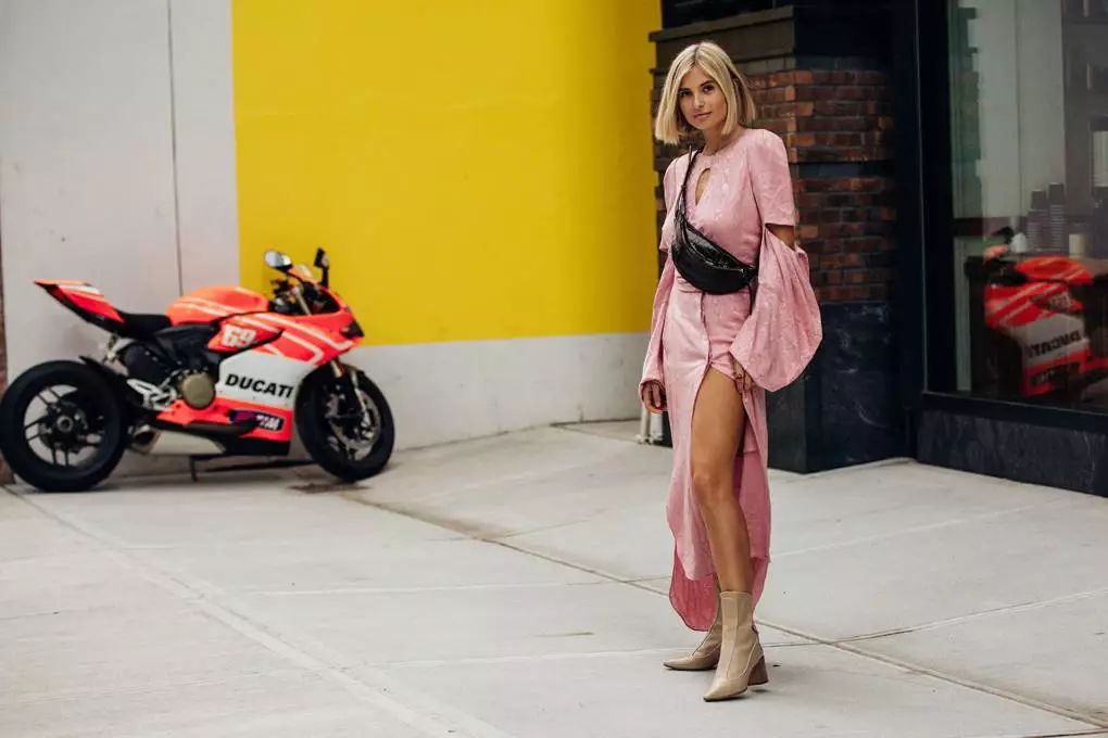 从2019纽约时装周，一窥街拍达人的混血美学