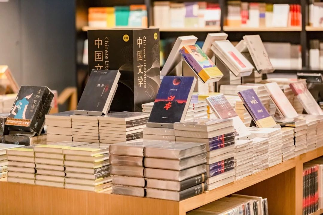 逛完这家书店，找到了重庆读书人的理想角