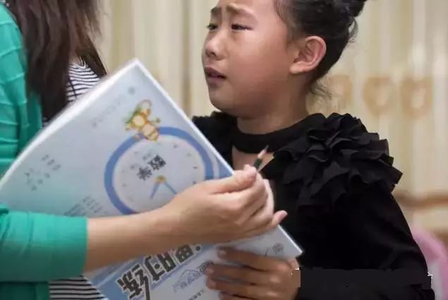 课业重压下的中国孩子……这组照片让千万家长泪奔