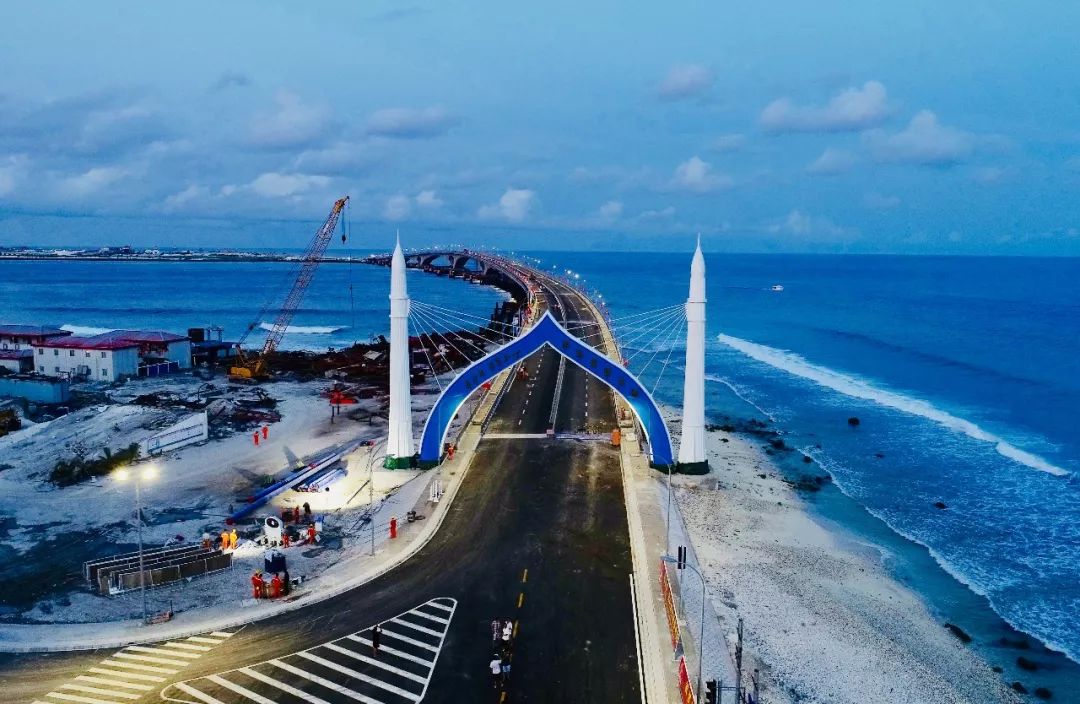 惊艳！马尔代夫今天多了一个新景点，它是“武汉造”