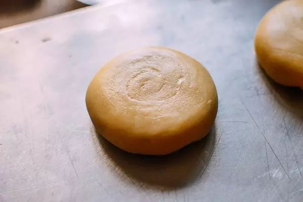 烘焙圈子：三款简单的月饼做法～～香浓不腻，怎么吃也吃不够！！