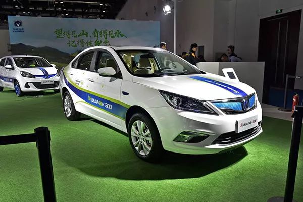 北京新能源汽车政策出台 看看你要买的车能拿到多少补贴？