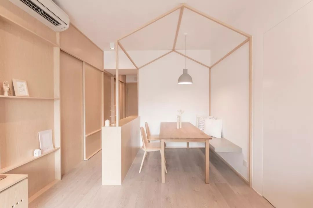 香港70㎡小户型设计，2室2卫的纯木色家居！