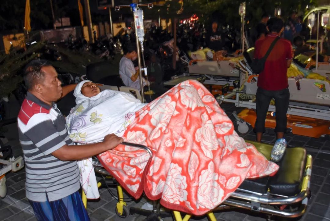 印尼强震致91人死亡,暂无中国公民伤亡报告；出境游亟需绷紧安全弦