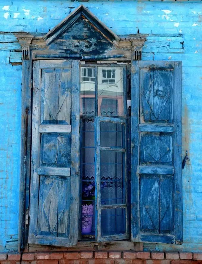 新疆有个蓝色的小镇，媲美摩洛哥，99%的人都没听说过