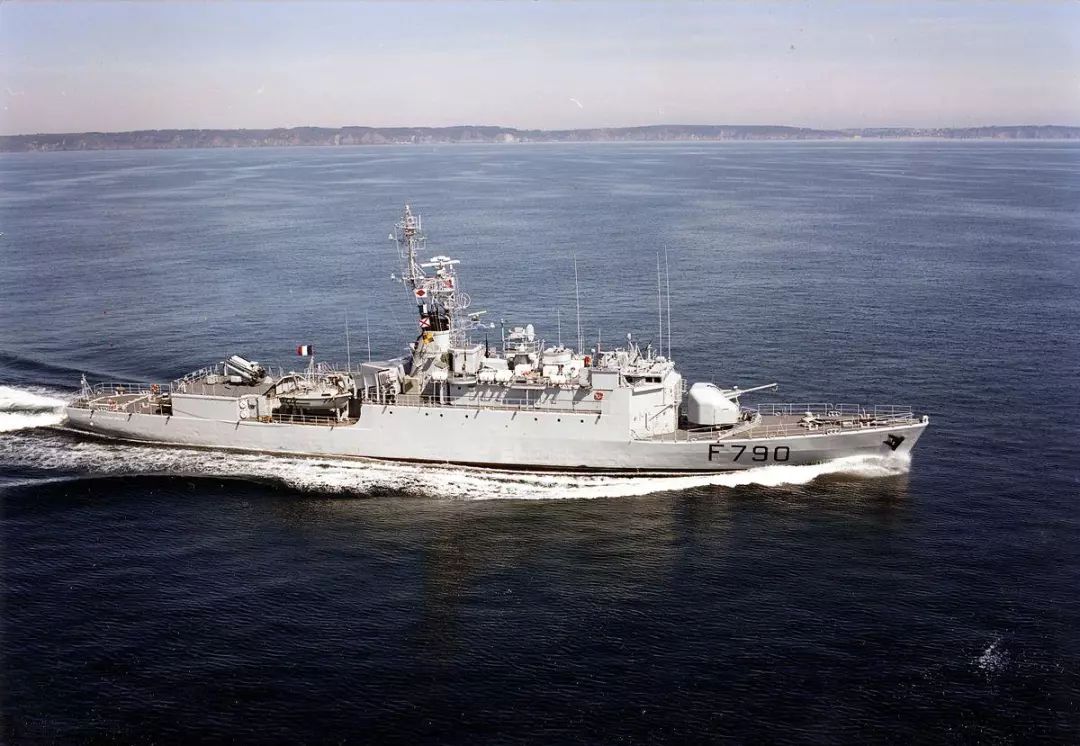 法国海军也有和056类似的轻型护卫舰？服役40年都舍不得退休