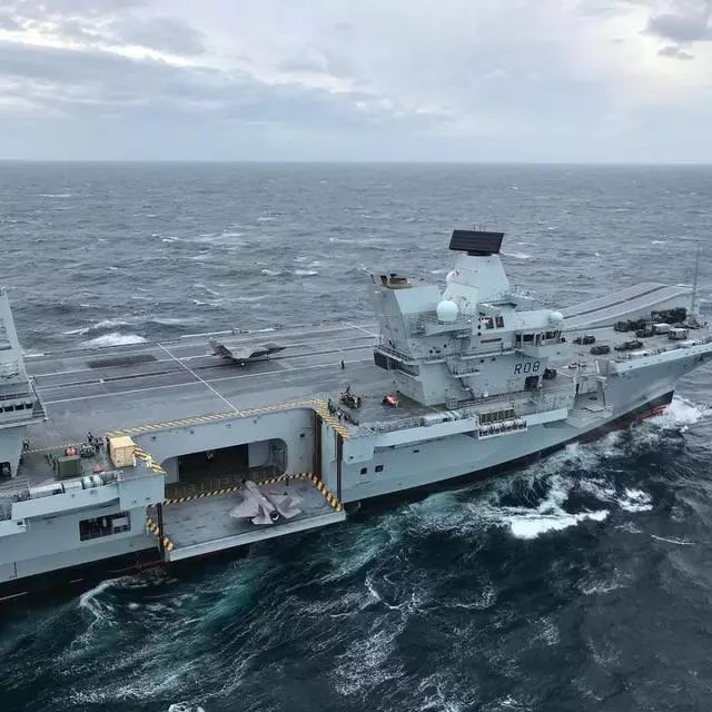 英国海军2艘新航母2020年能作战，百年航母大国打个盹又醒了