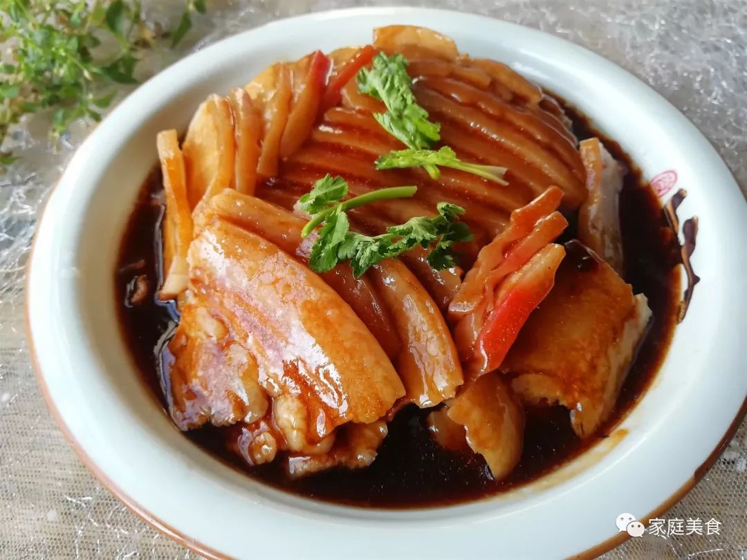 春节家宴必备的12道硬菜，此刻学还不晚！