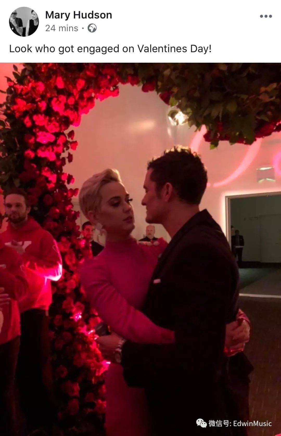 开花结果！水果姐Katy Perry和开花Orlando Bloom订婚了！祝福！！