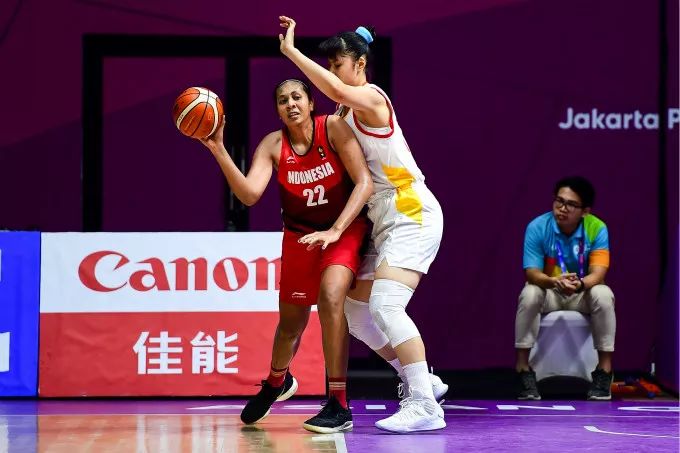 12人上场11人得分！最年轻的中国女篮找到了最容易赢球的方式