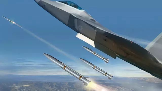 美国F-22可携带14枚空空导弹，国产歼-20能做到吗？