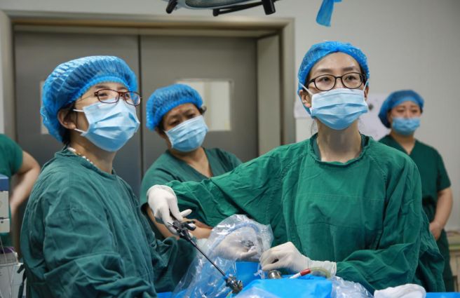 直通手术室，首都医科大学附属复兴医院马宁教授亲临红绘手术室做手术啦！