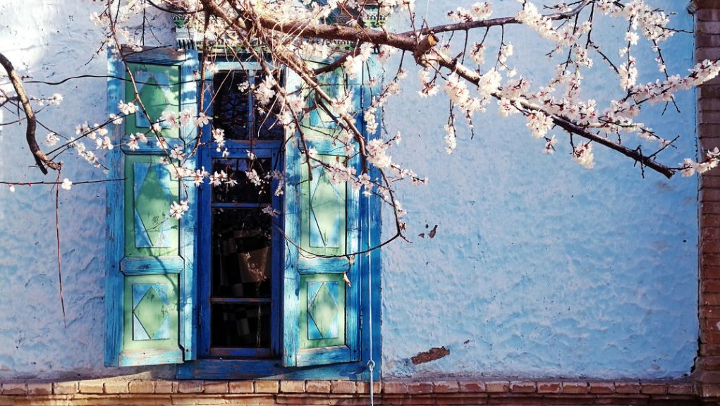 新疆有个蓝色的小镇，媲美摩洛哥，99%的人都没听说过