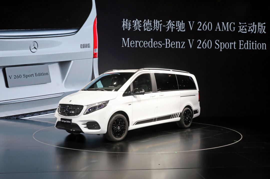 37款重磅车型亮相蓉城 奔驰首款纯电动车型2019年推向中国市场