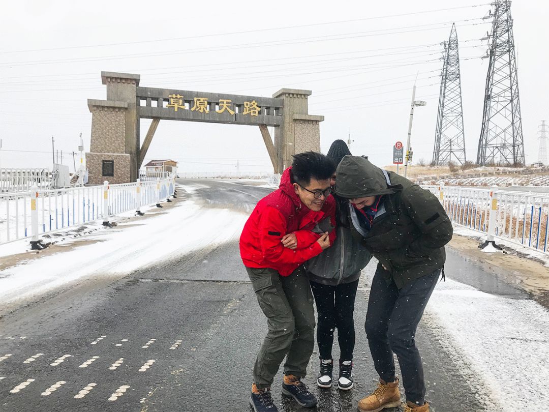 3人3车4000公里，2018最后的疯狂：北京自驾到新疆！