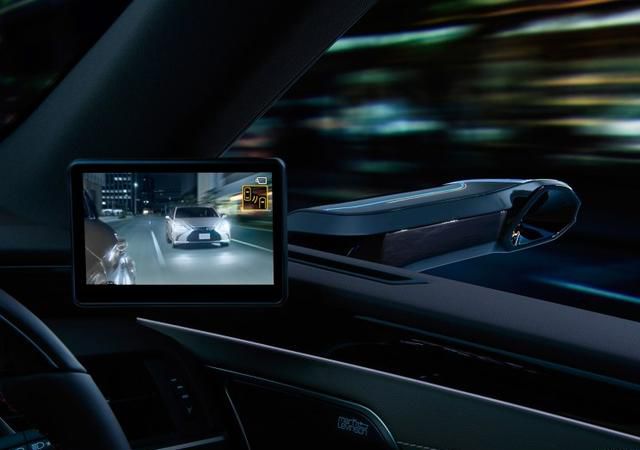 丰田又来搞事情！全球首款用摄像机代替后视镜的车下月上市，靠谱吗？